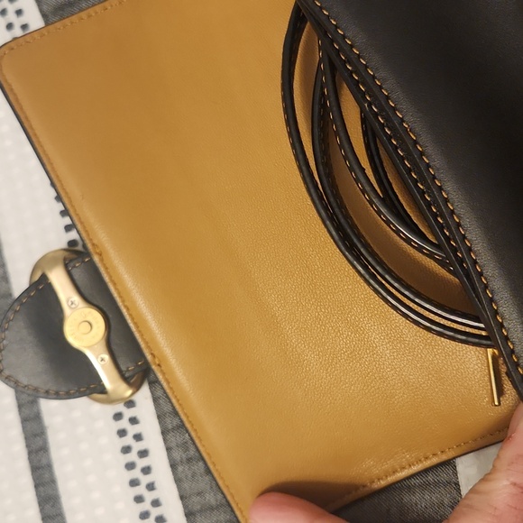 Coach Riley Crossbody bag❤️ - Picture 13 of 13